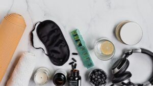 Biohacking für Einsteiger - Biohacking Tools auf Marmortisch
