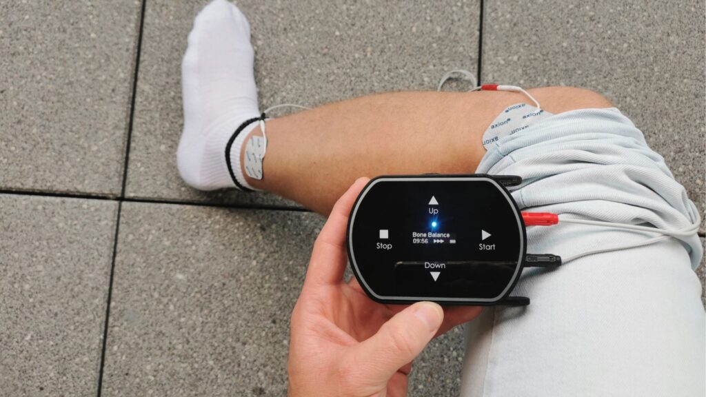 Erfahrungsbericht: Biohacker testet Mikrostromgerät MicuPocket zur Regeneration nach Sportverletzung - Mikrostrom Biohacking